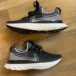 Nike React Womens Sneaker